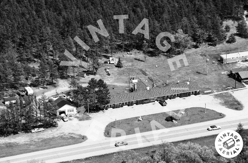 Hillcrest Inn & Motel (Hill Crest Motel) - 1993 Aerial (newer photo)